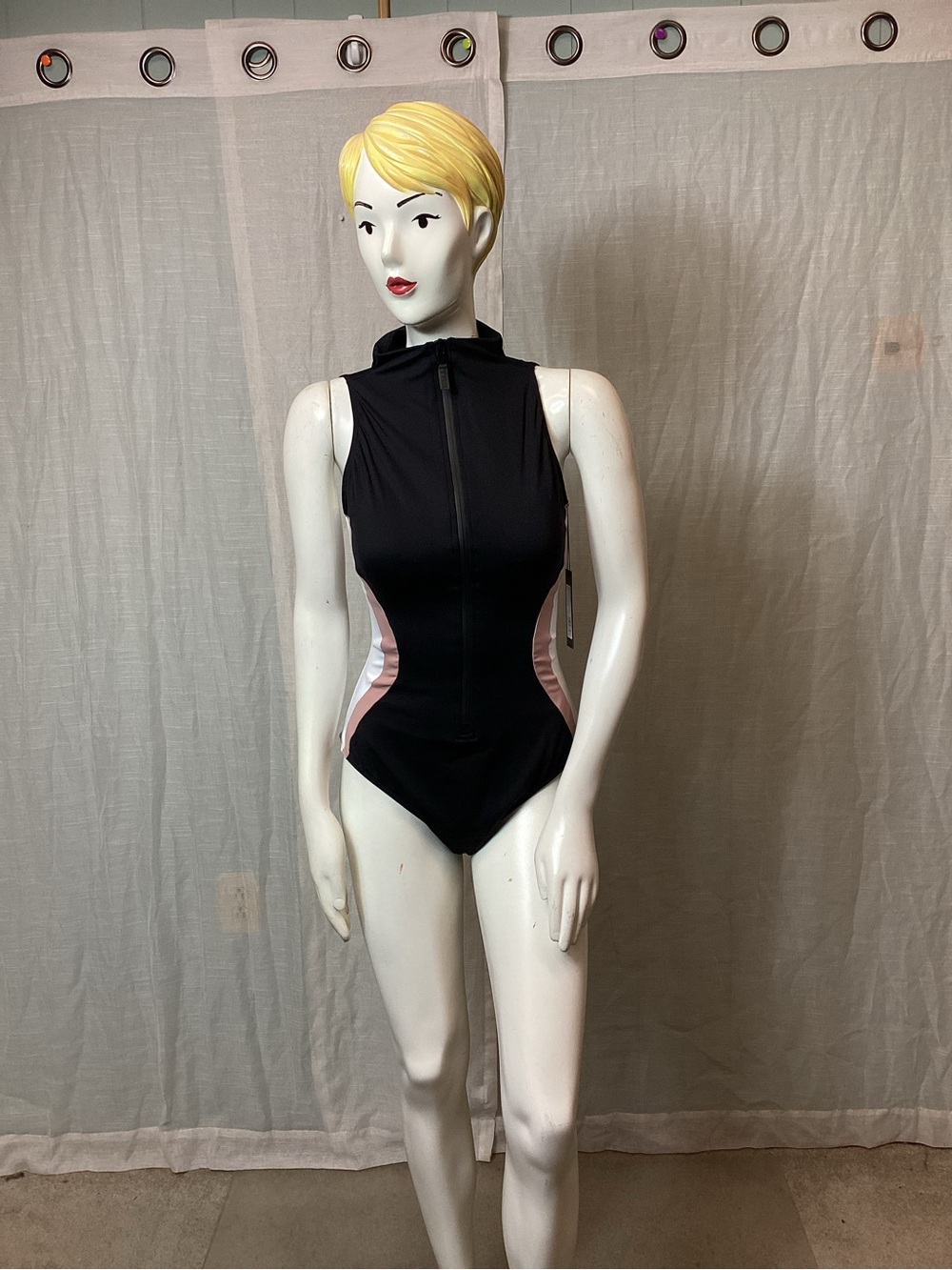 NWT TA3 Mega Sculpting Sleeveless Surfy Shape-wear Swimsuit; Size: L